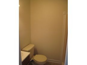 333 Pine Hill Road Elizabethton, TN 37643 - Photo 9 of 9 Ensuite Master Bathroom