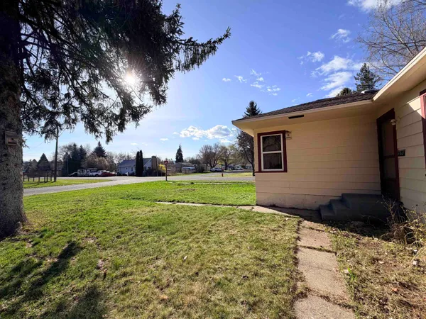 $325,000 | 780 Larch Street, Kettle Falls, WA 99141