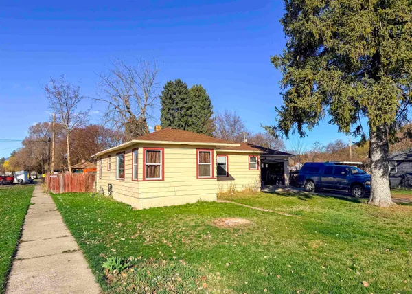 $325,000 | 780 Larch Street, Kettle Falls, WA 99141