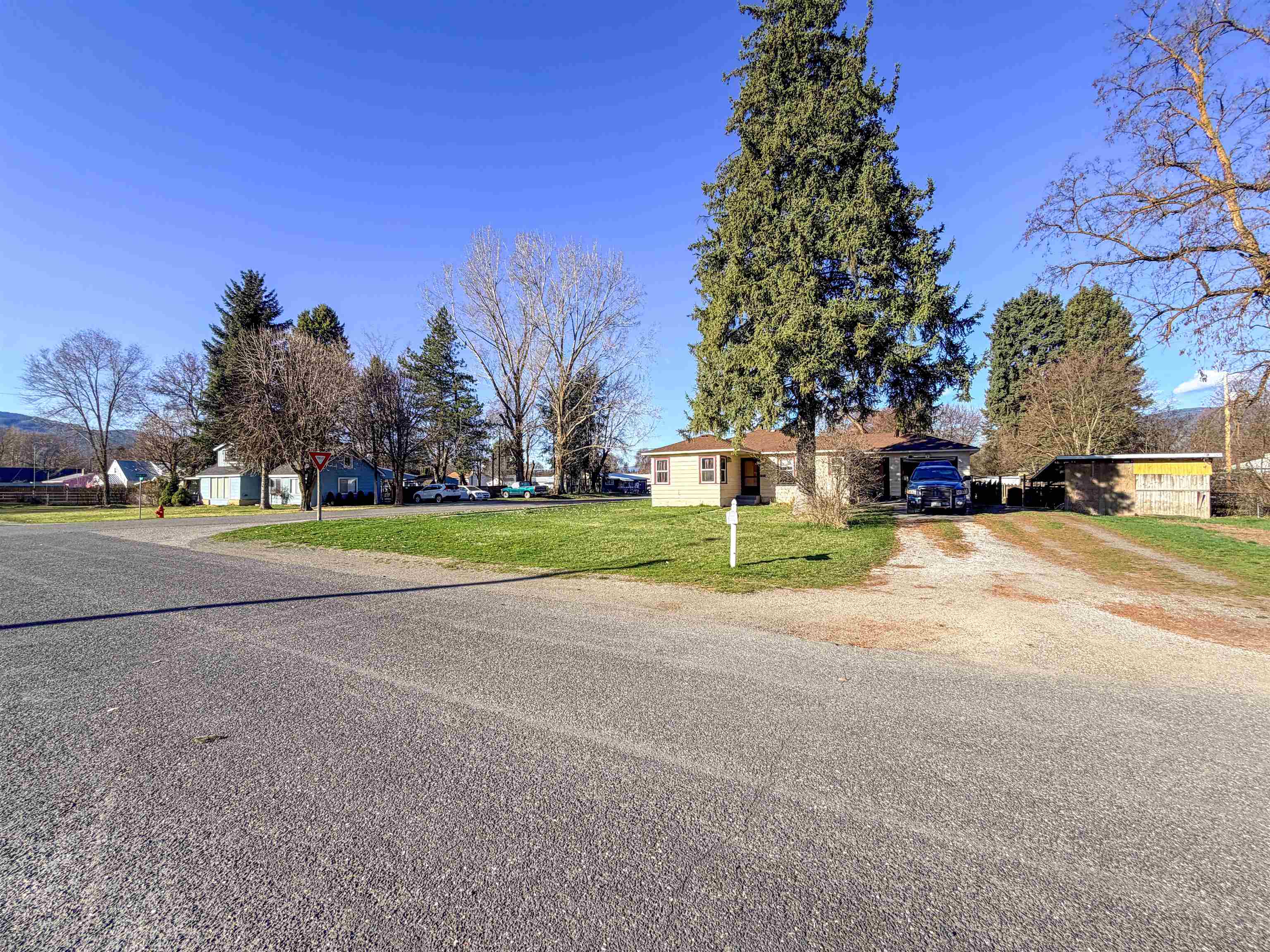 780 Larch Street Kettle Falls, WA 99141 - Photo 33 of 38