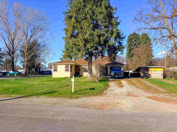 $325,000 | 780 Larch Street, Kettle Falls, WA 99141