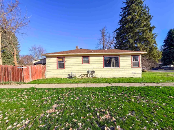 $325,000 | 780 Larch Street, Kettle Falls, WA 99141