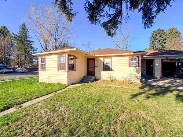 $325,000 | 780 Larch Street, Kettle Falls, WA 99141