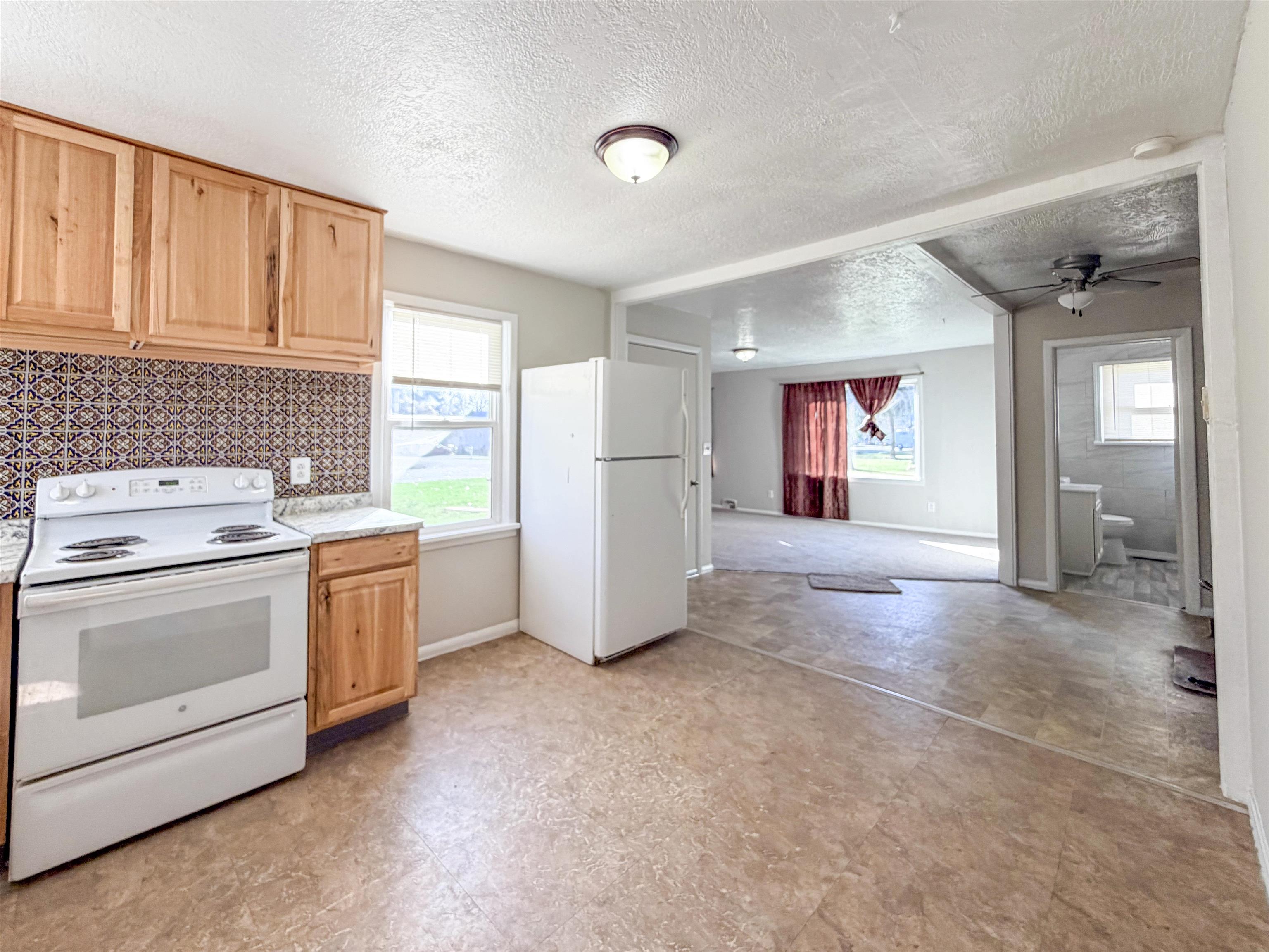 780 Larch Street Kettle Falls, WA 99141 - Photo 5 of 38