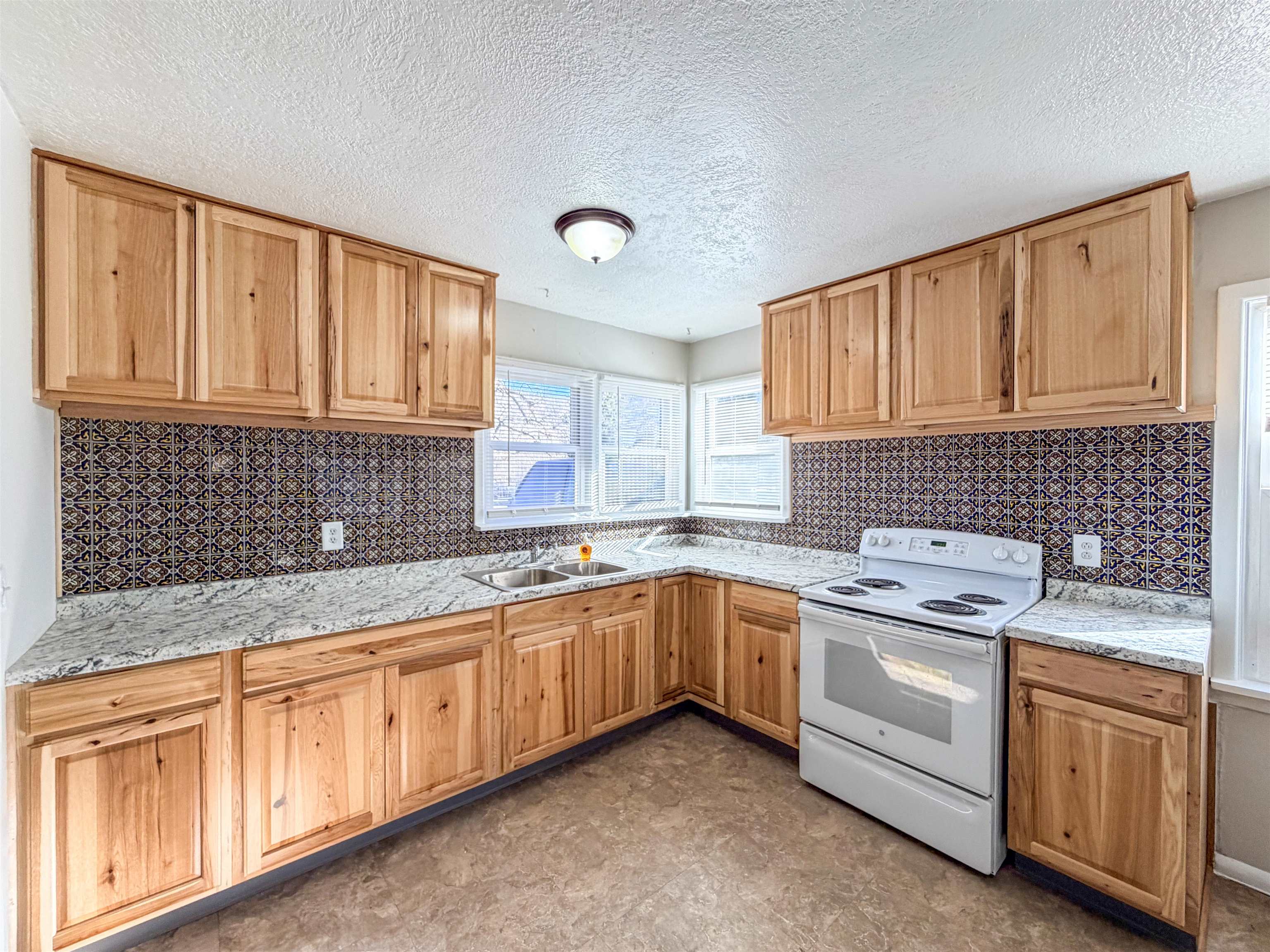780 Larch Street Kettle Falls, WA 99141 - Photo 6 of 38