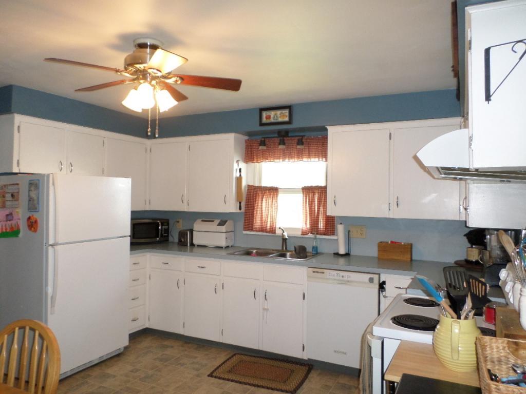 30 Ritchie Road Binghamton, NY 13901 - Photo 12 of 27 Gallery Image 12