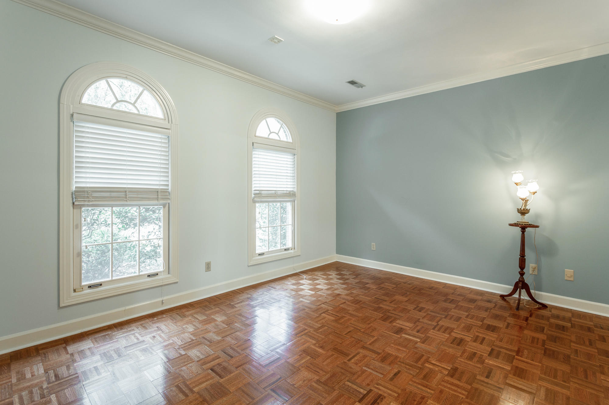 565 Winterview Lane Chattanooga, TN 37409 - Photo 20 of 41 First Floor Master Bedroom