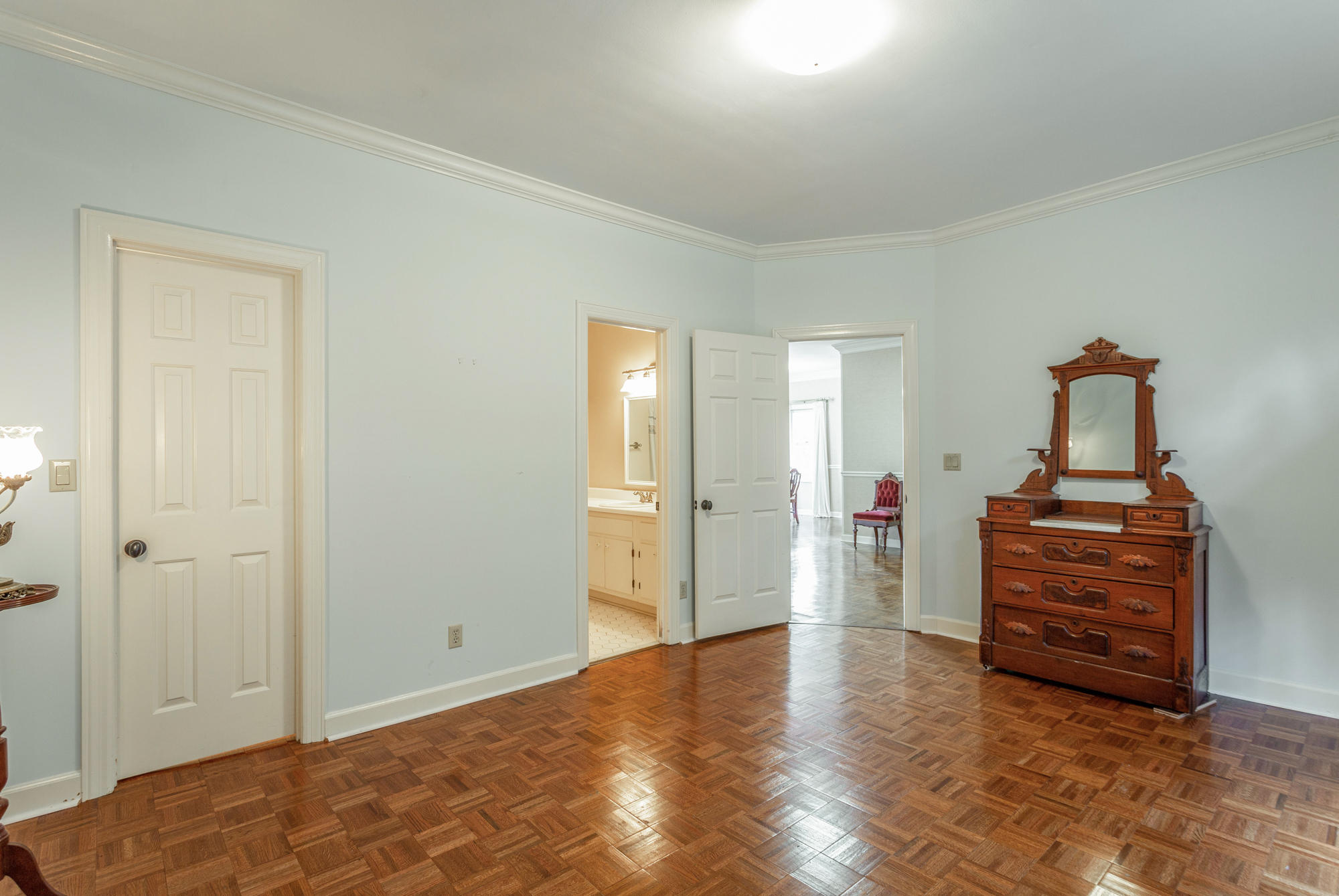 565 Winterview Lane Chattanooga, TN 37409 - Photo 21 of 41 First Floor Master Suite