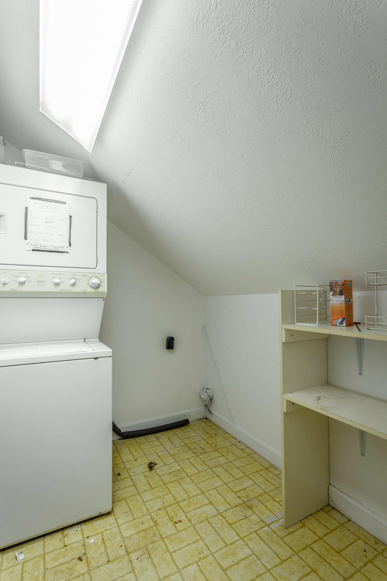 565 Winterview Lane Chattanooga, TN 37409 - Photo 40 of 41 1st Floor Laundry Room in Garage