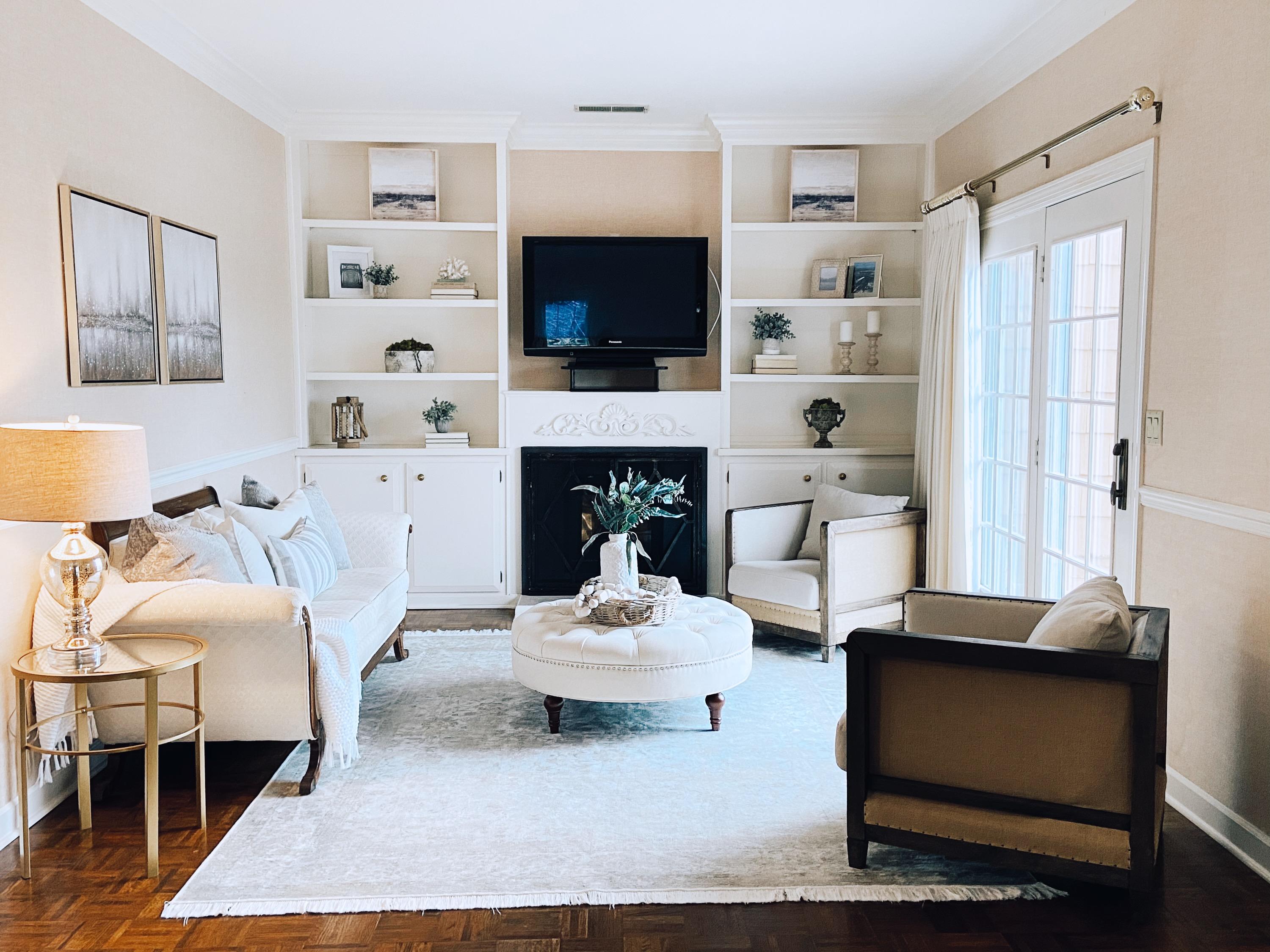 565 Winterview Lane Chattanooga, TN 37409 - Photo 4 of 41 Living Room - Staged by Elevate