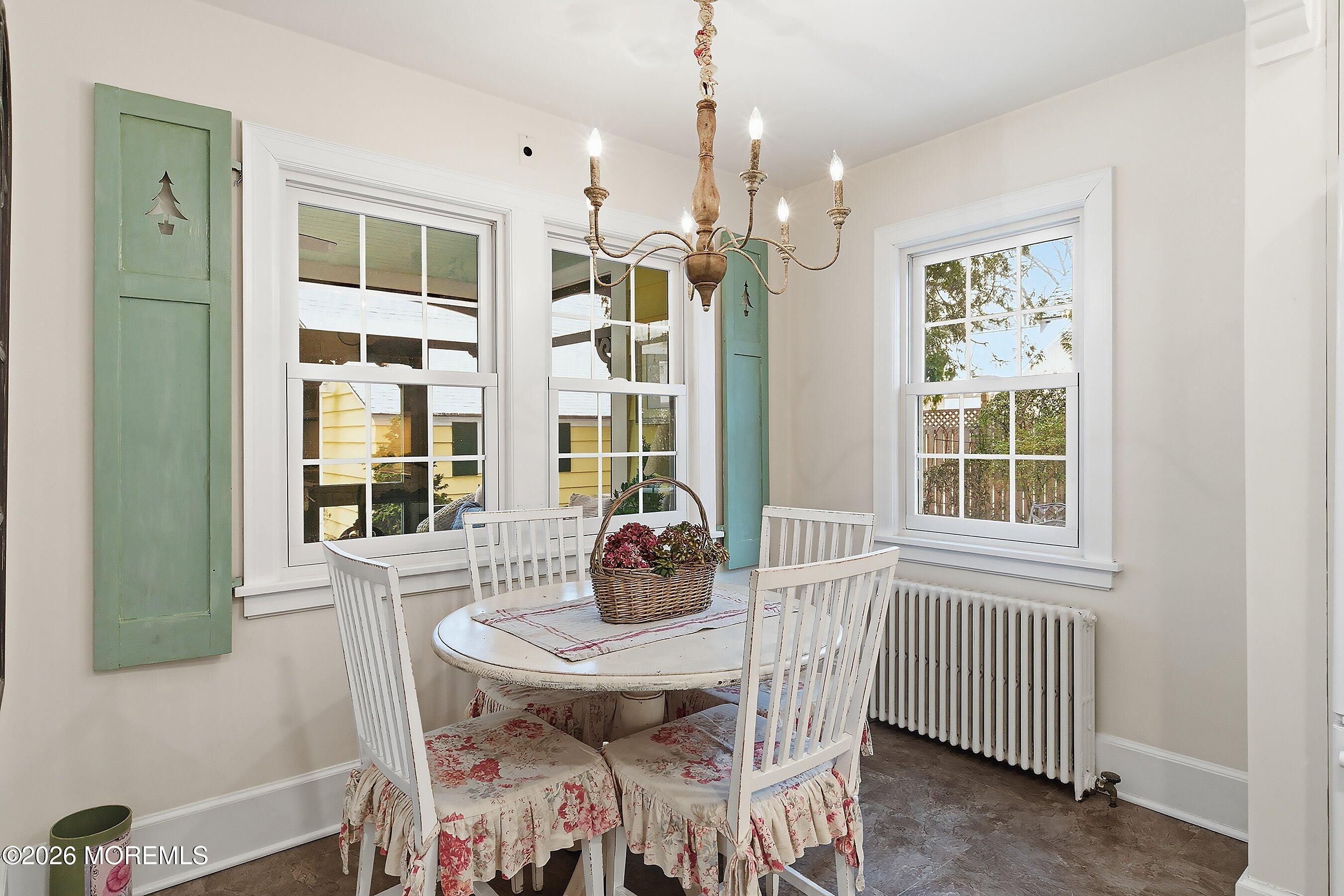 607 Cherokee Lane Brielle, NJ 08730 - Photo 18 of 64 a dining room with furniture and window