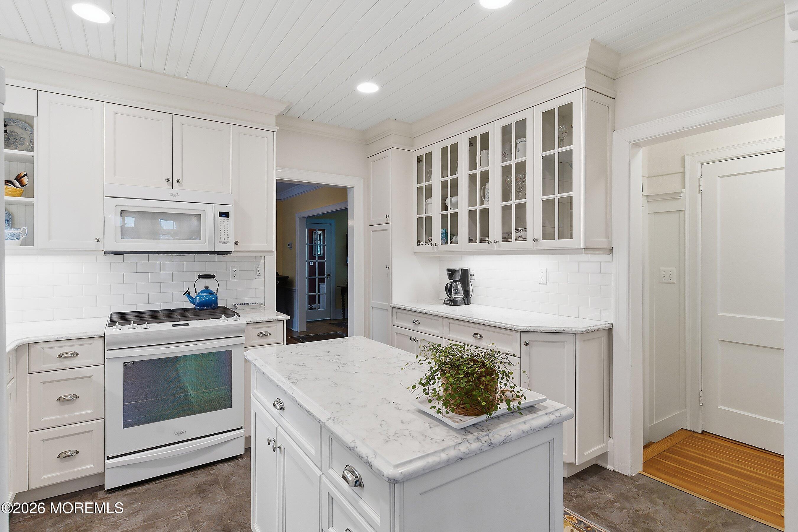 607 Cherokee Lane Brielle, NJ 08730 - Photo 21 of 64 23-Kitchen 1F