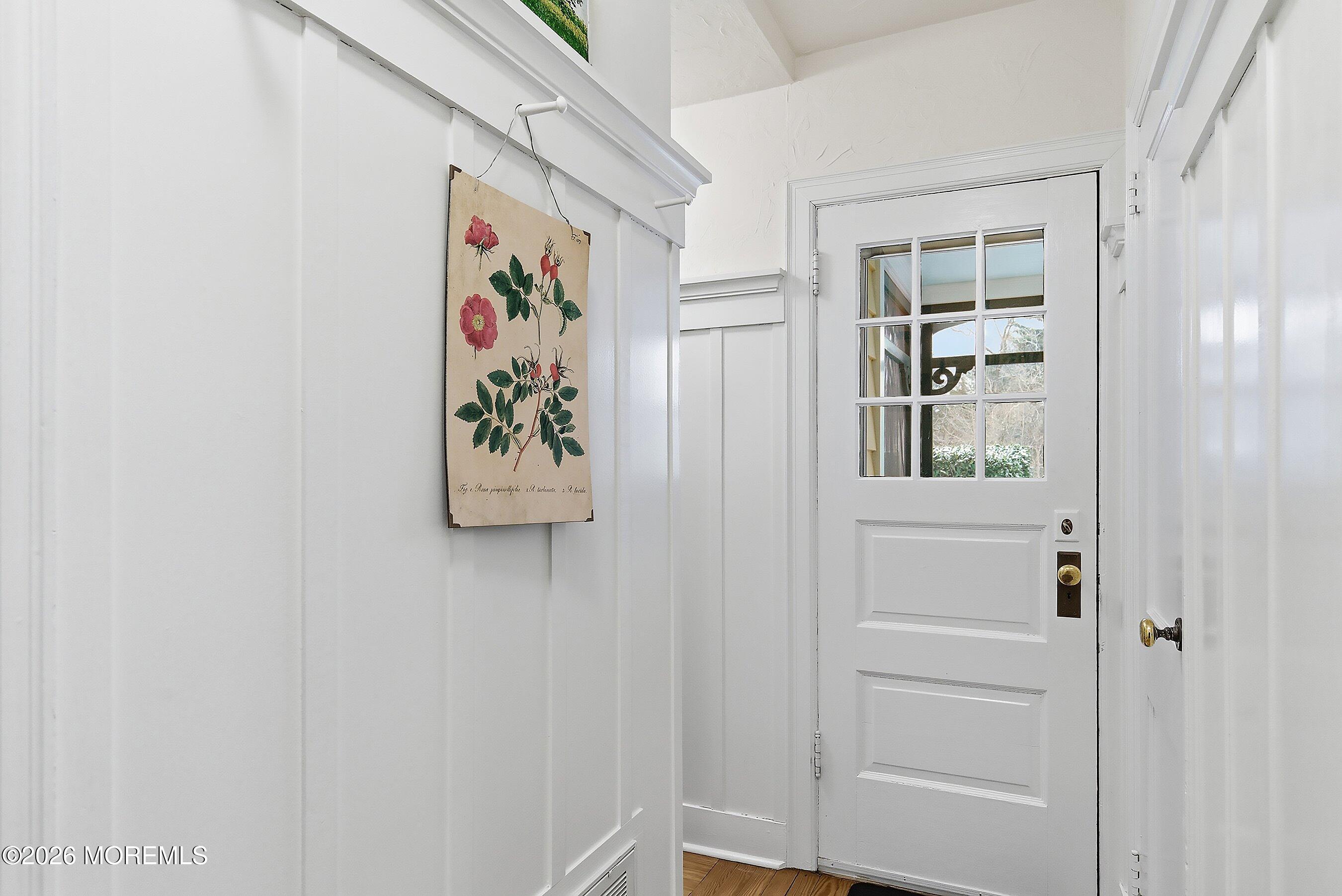 607 Cherokee Lane Brielle, NJ 08730 - Photo 28 of 64 29-Rear Foyer