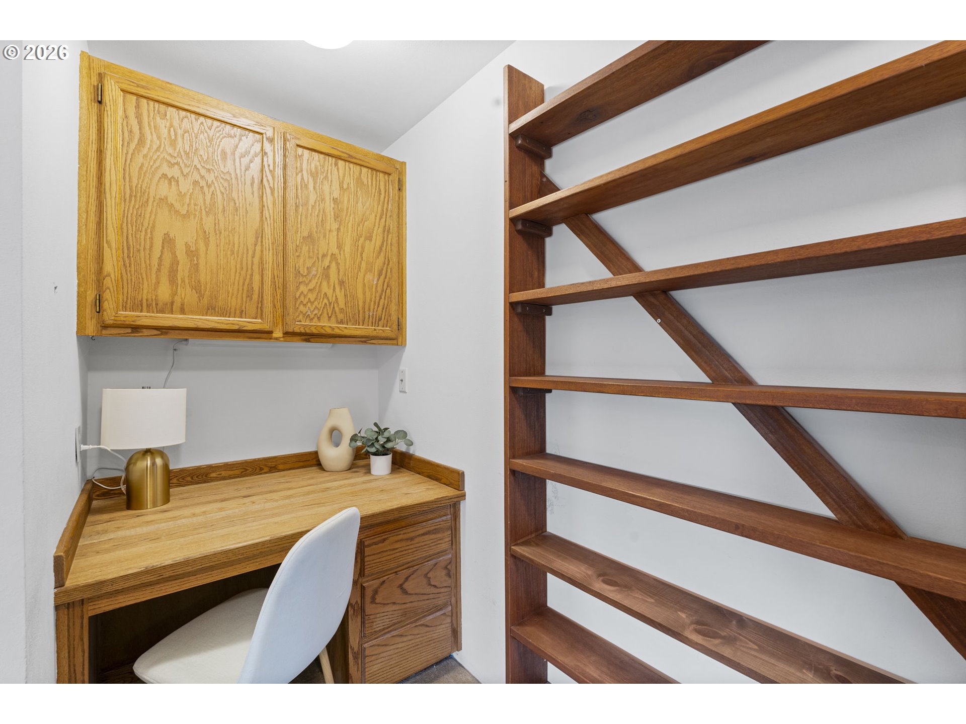 847 Fairway View Drive Eugene, OR 97401 - Photo 18 of 28 a kitchen view with wooden floor and cabinets