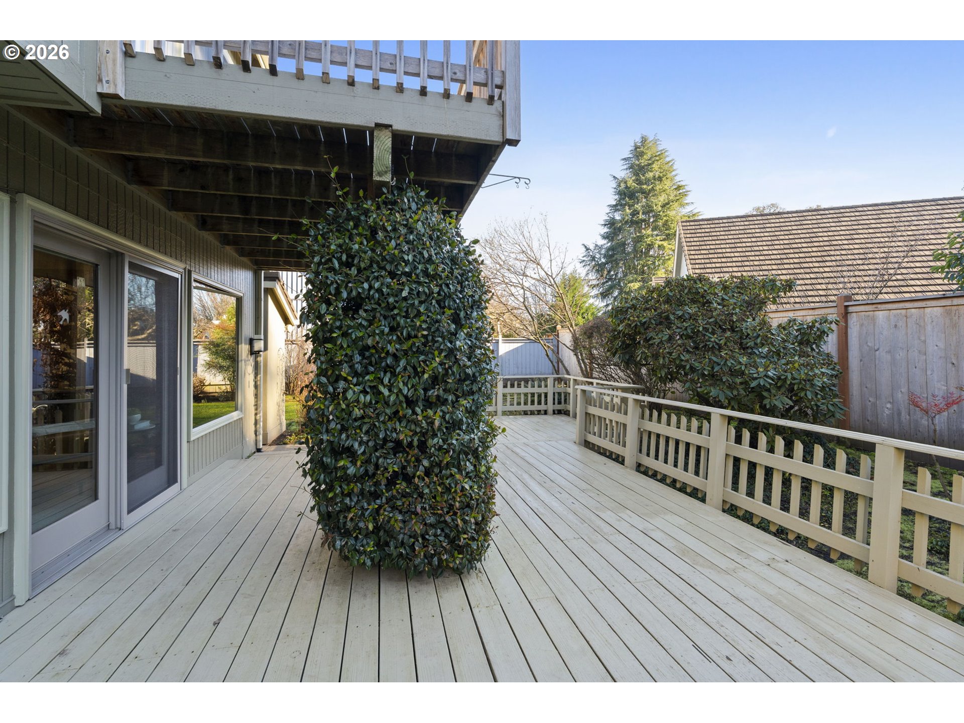 847 Fairway View Drive Eugene, OR 97401 - Photo 26 of 28 a view of balcony with wooden floor
