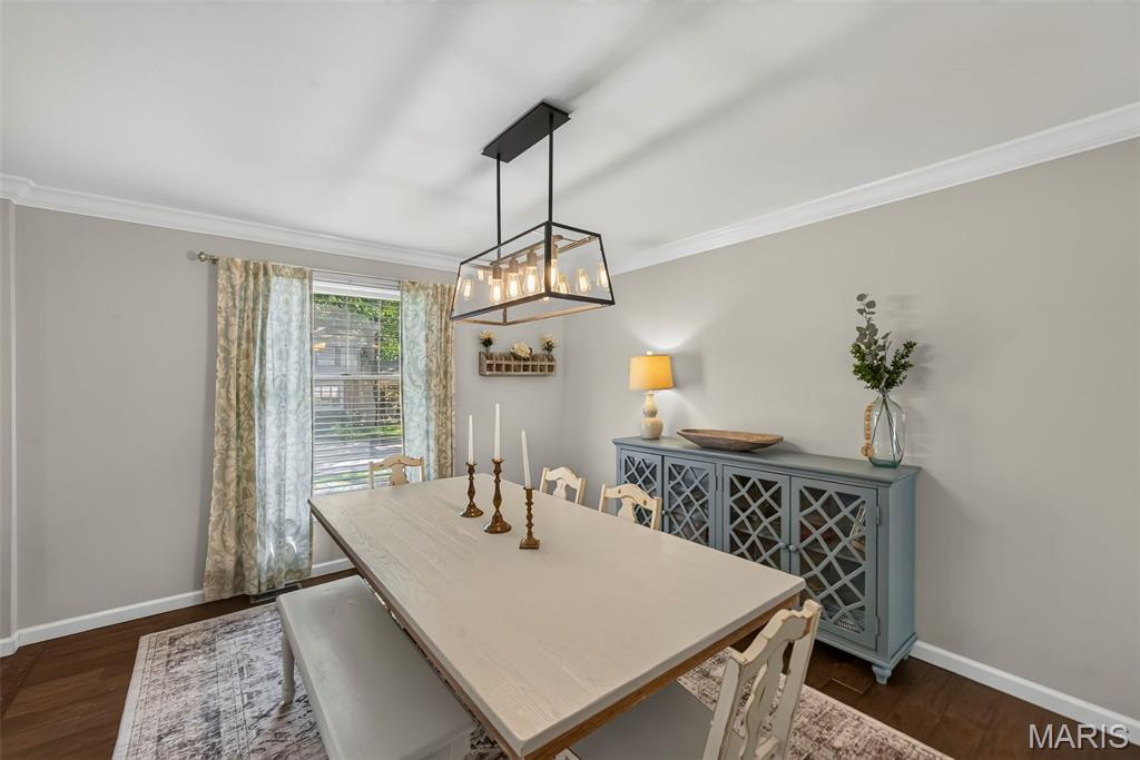 3636 Whispering Ridge Lane St. Louis, MO 63129 - Photo 8 of 71 Gallery Image 8