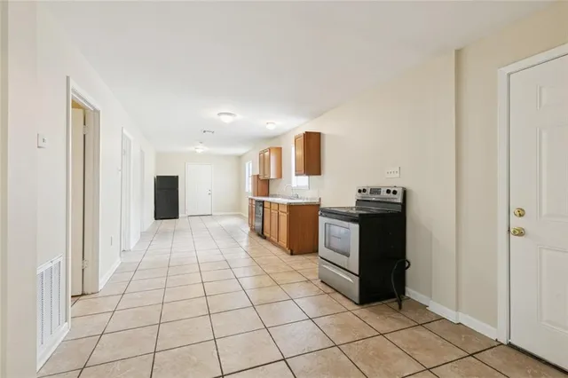 $1,100 | 601 Mehle Street, Unit B, Arabi, LA 70032