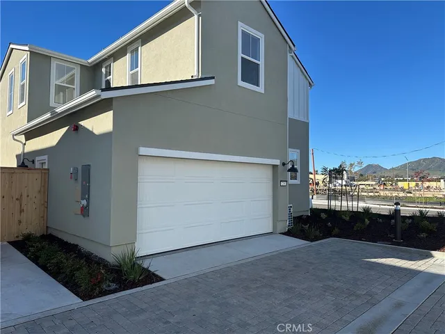 $999,980 | 216 Foxtrot Court, San Luis Obispo, CA 93401