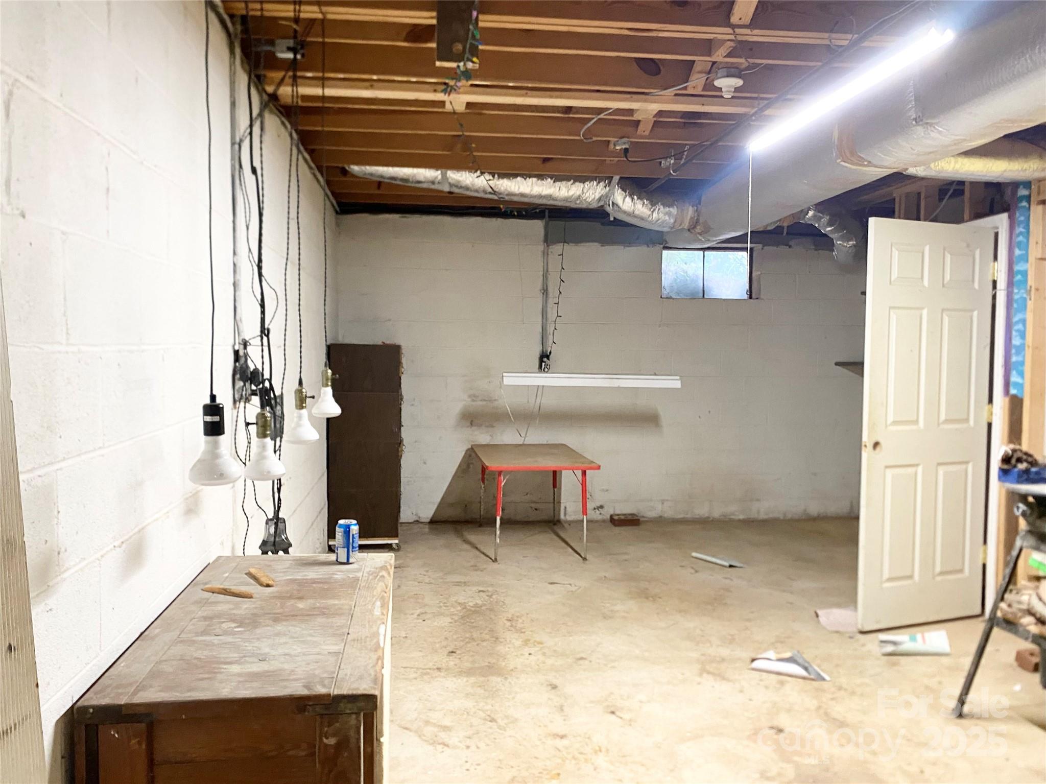 2855 Gheen Road Salisbury, NC 28147 - Photo 39 of 40 a view of a livingroom with furniture