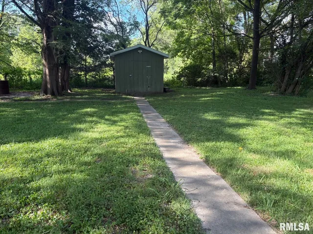 $149,000 | 817 West Harrison Road, Murphysboro, IL 62966