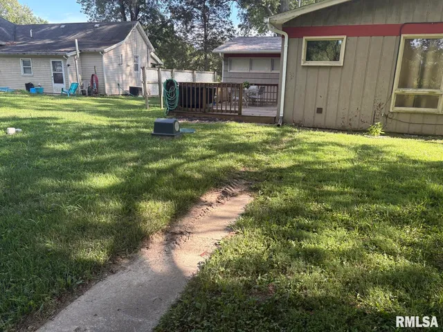 $149,000 | 817 West Harrison Road, Murphysboro, IL 62966