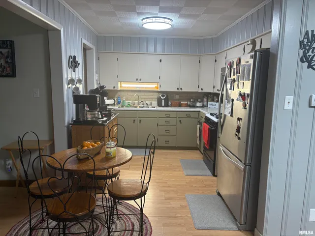 $149,000 | 817 West Harrison Road, Murphysboro, IL 62966