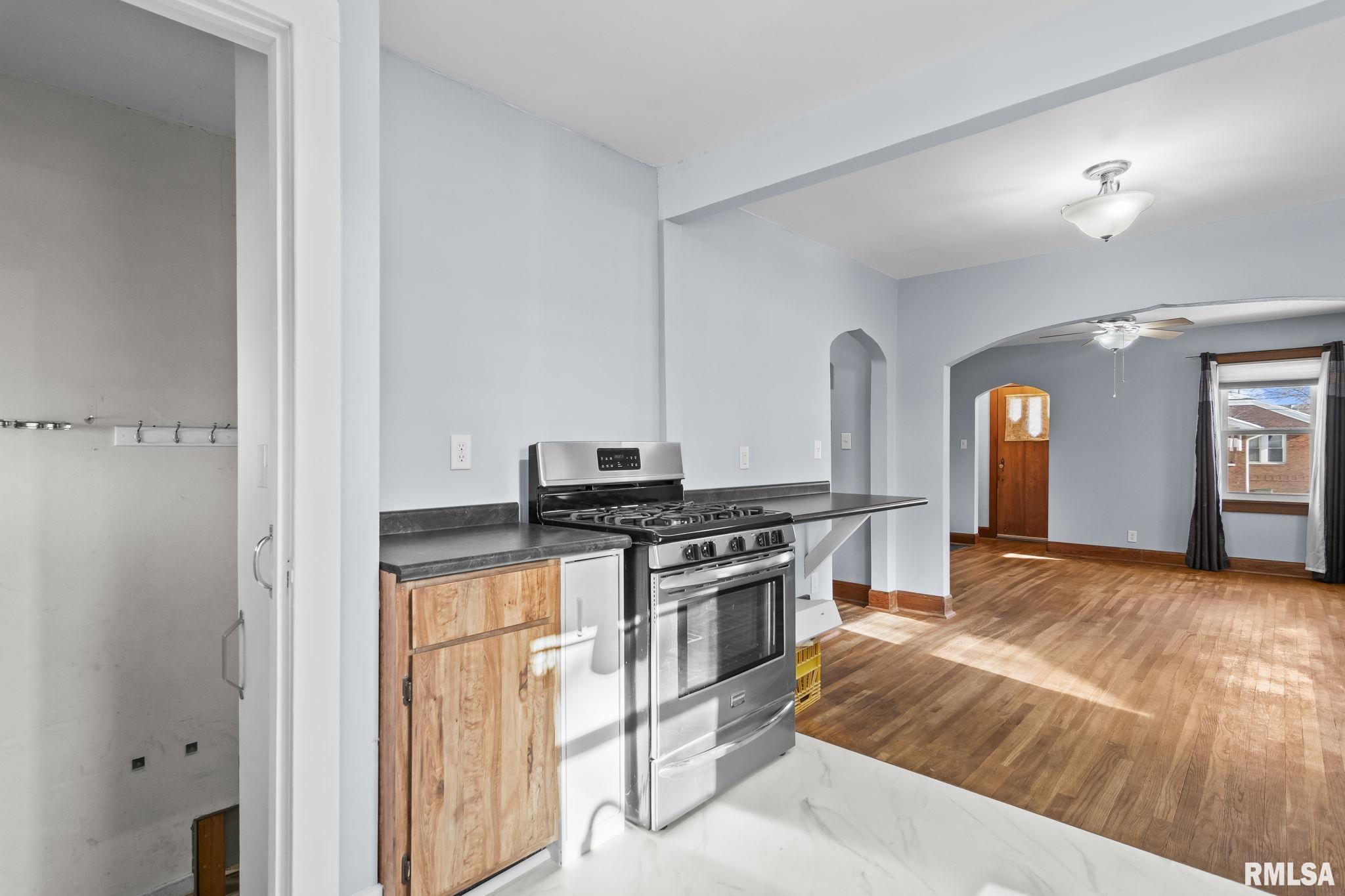 235 North Illinois Street Springfield, IL 62702 - Photo 12 of 28