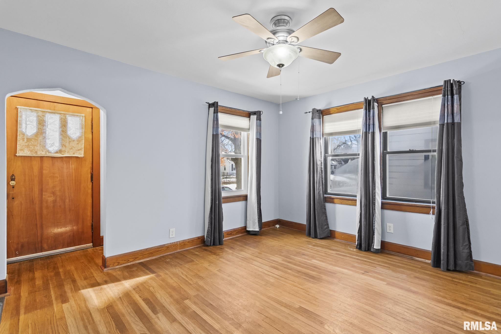 235 North Illinois Street Springfield, IL 62702 - Photo 5 of 28