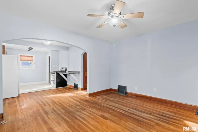 $120,000 | 235 North Illinois Street, Springfield, IL 62702