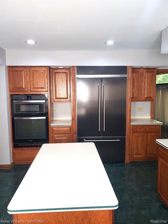 582 West Hamlin Road Rochester, MI 48307 - Photo 11 of 37