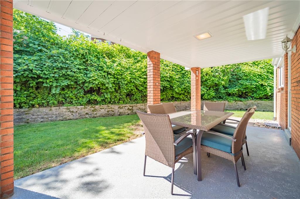 948 Girard Road Pittsburgh, PA 15227 - Photo 22 of 24 Gallery Image 22
