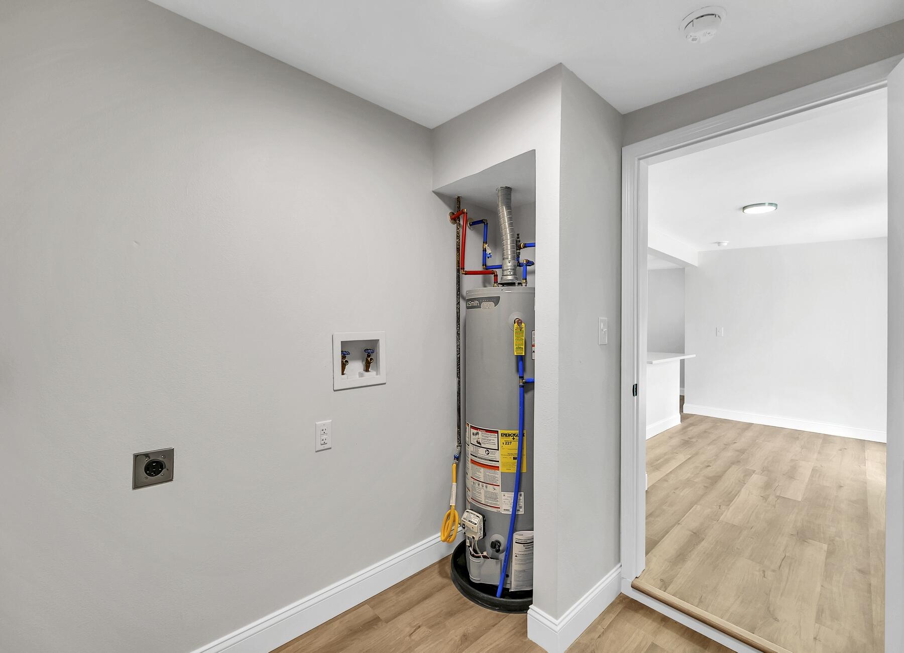 500 Ross Road Fort Walton Beach, FL 32547 - Photo 38 of 38 a view of an empty room