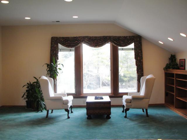 2720 Leeds Road Columbus, OH 43221 - Photo 11 of 18