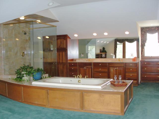 2720 Leeds Road Columbus, OH 43221 - Photo 12 of 18