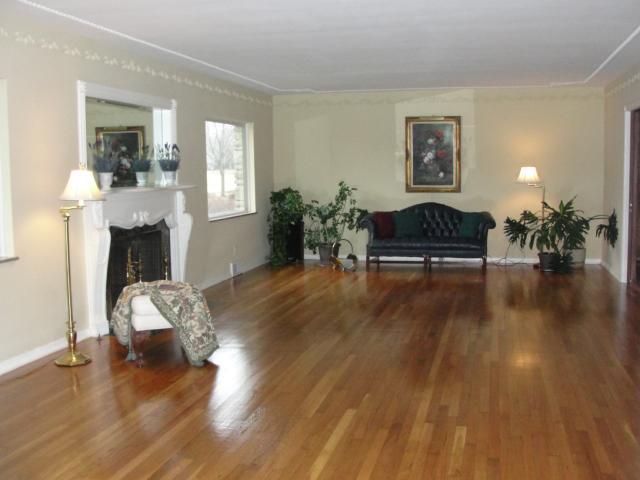 2720 Leeds Road Columbus, OH 43221 - Photo 4 of 18