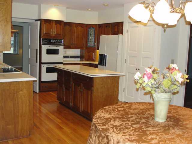 2720 Leeds Road Columbus, OH 43221 - Photo 7 of 18