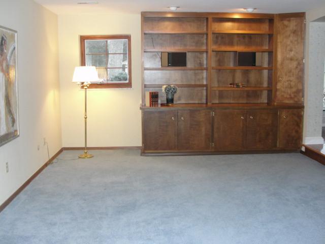 2720 Leeds Road Columbus, OH 43221 - Photo 10 of 18