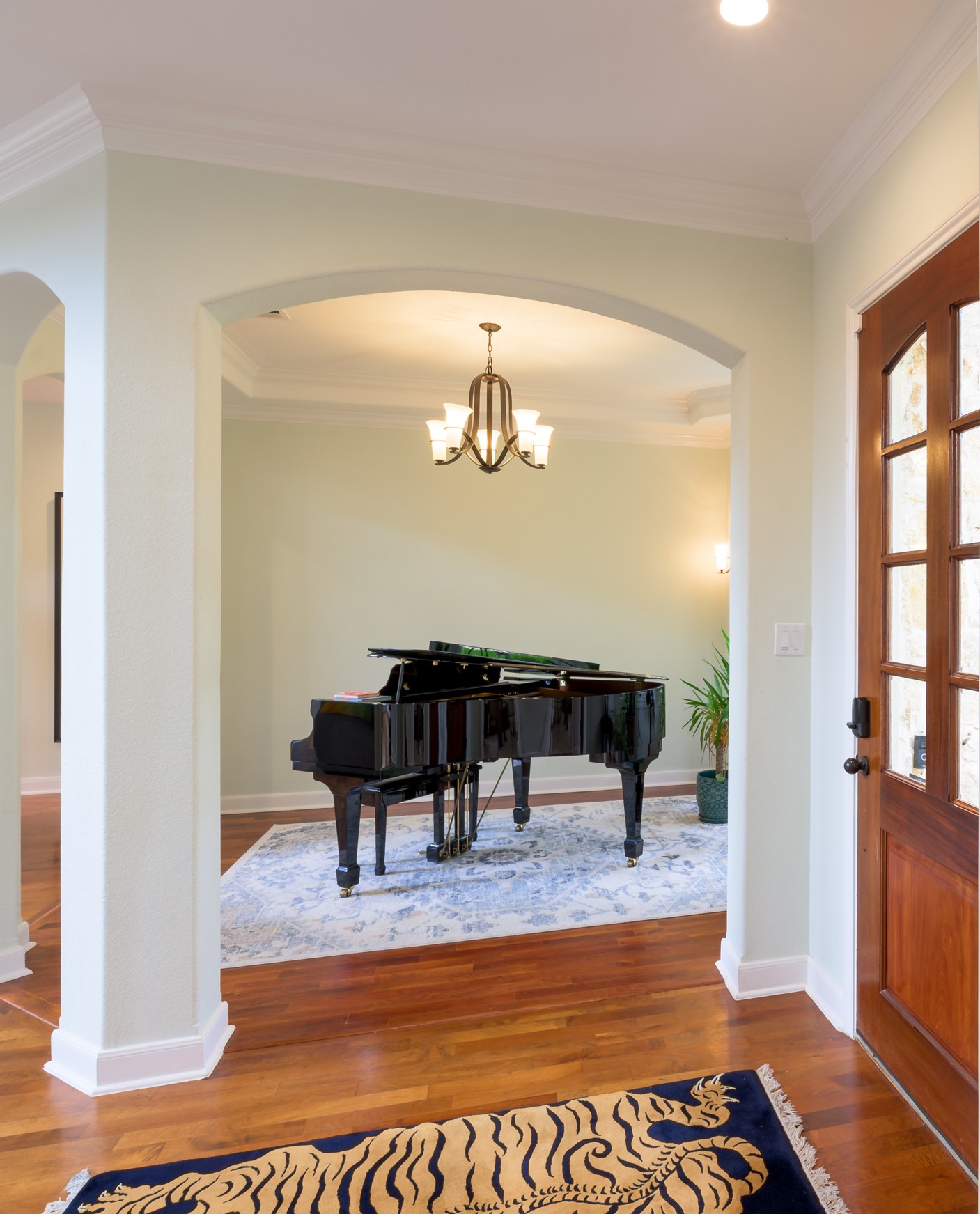 2013 Rue De St Tropez Austin, TX 78746 - Photo 3 of 34 Living or Formal Dining