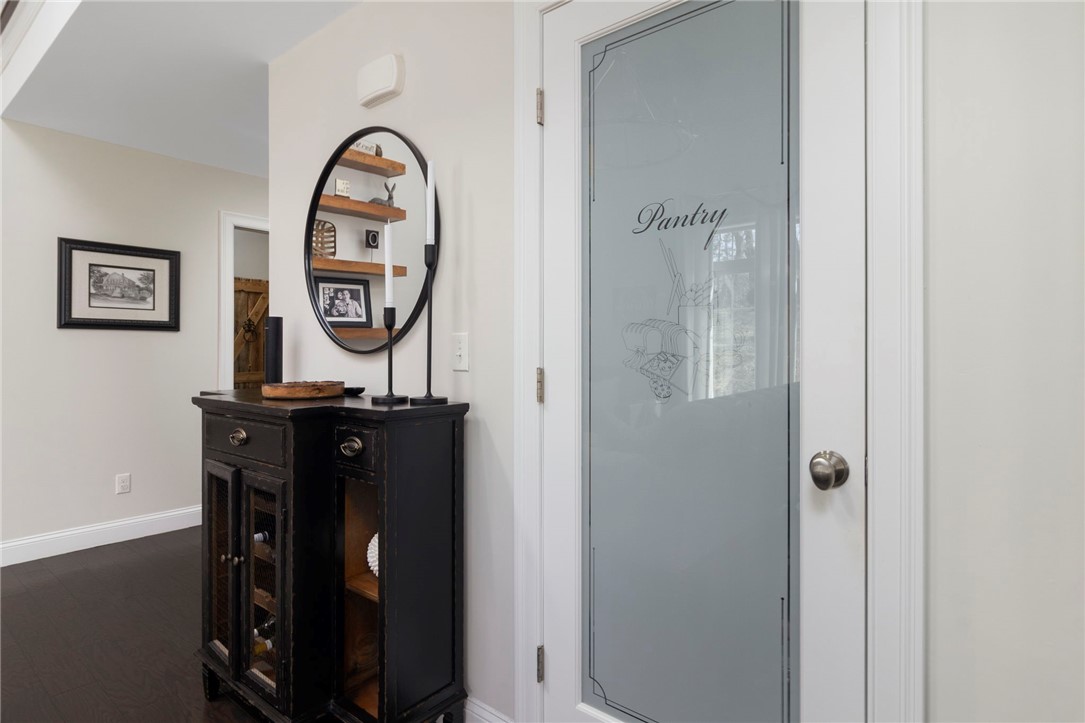 80 Conley Avenue, Unit 9 Cranston, RI 02921 - Photo 8 of 48