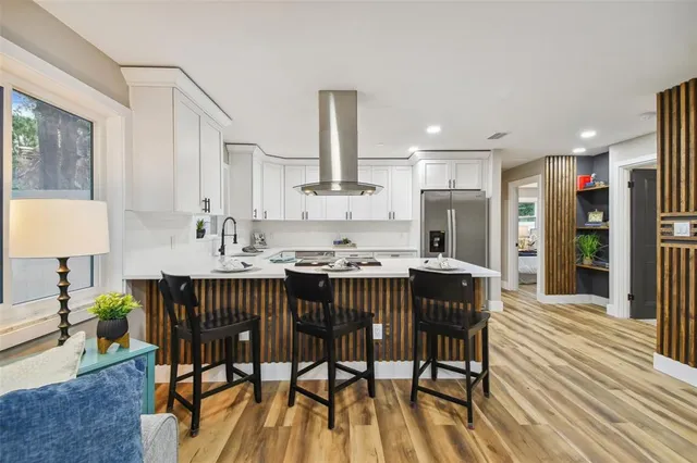 $2,895 | 2408 50th Street South, Gulfport, FL 33707