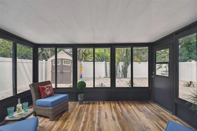 $2,895 | 2408 50th Street South, Gulfport, FL 33707