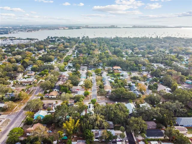 $2,895 | 2408 50th Street South, Gulfport, FL 33707