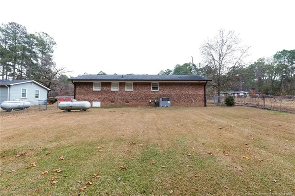 $1,400 | 3858 Red Oak Drive, Fayetteville, NC 28306