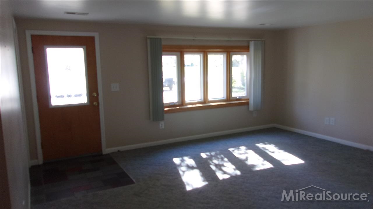 9173 Field Road Algonac, MI 48001 - Photo 11 of 30 31217890-10.JPG