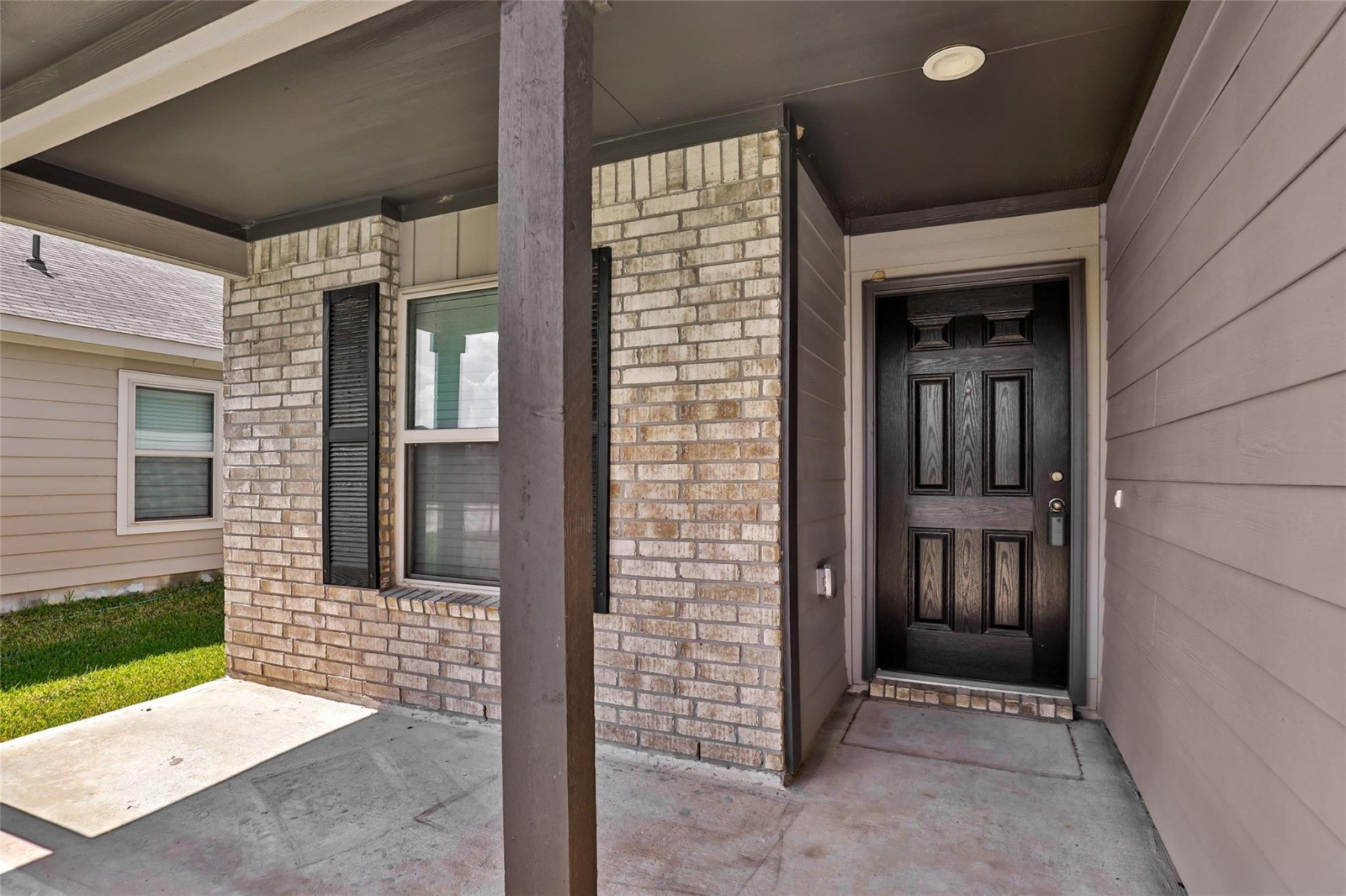 10031 Spring Creek Road Cleveland, TX 77327 - Photo 5 of 28