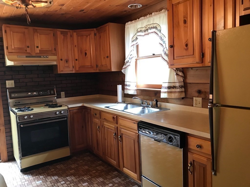 85 West Monomonac Road Winchendon, MA 01475 - Photo 14 of 27