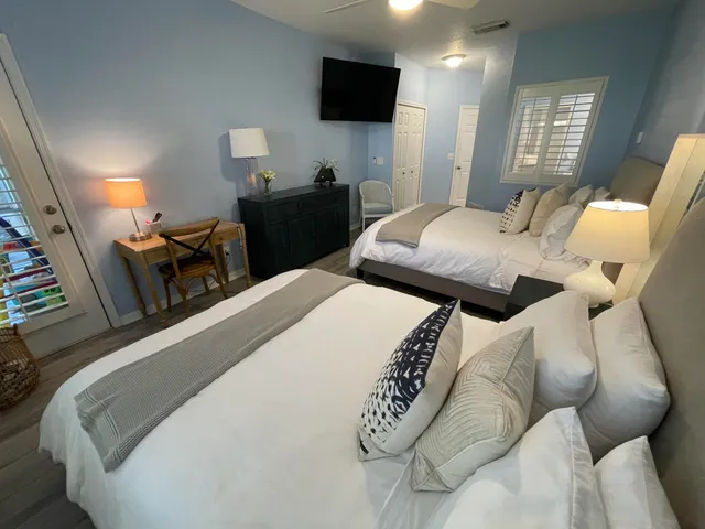 a view of empty room with windows