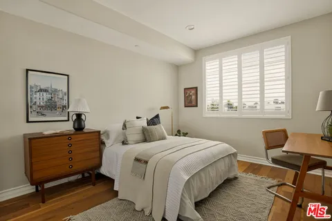 $729,000 | 837 North Hudson Avenue, Unit 402, Los Angeles, CA 90038