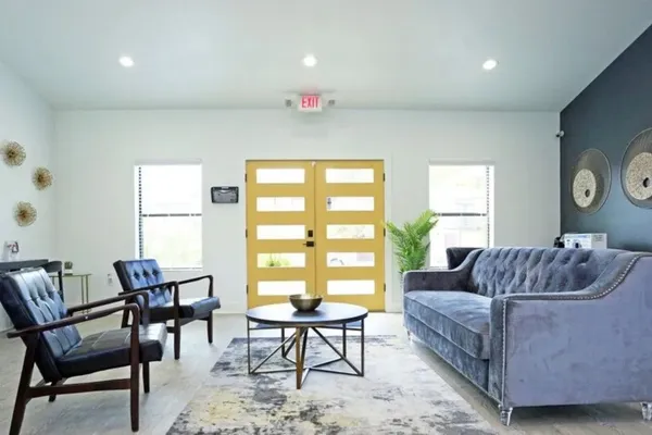 $836 | 8000 Midcrown Drive, Unit 2109, San Antonio, TX 78218