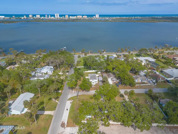 $1,800 | 5028 Palmetto Street, Port Orange, FL 32127